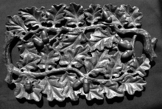 Иллюстрация к книге — Уроки искусного резчика. Вырезаем из дерева фигурки людей и животных, посуду, статуэтки [i_127.jpg]