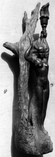 Иллюстрация к книге — Уроки искусного резчика. Вырезаем из дерева фигурки людей и животных, посуду, статуэтки [i_167.jpg]