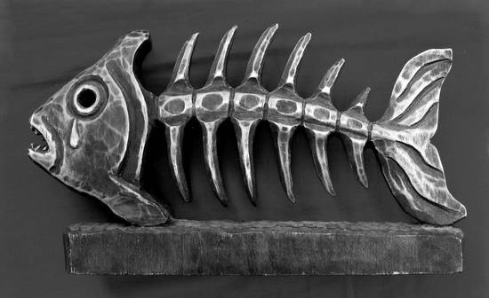 Иллюстрация к книге — Уроки искусного резчика. Вырезаем из дерева фигурки людей и животных, посуду, статуэтки [i_196.jpg]