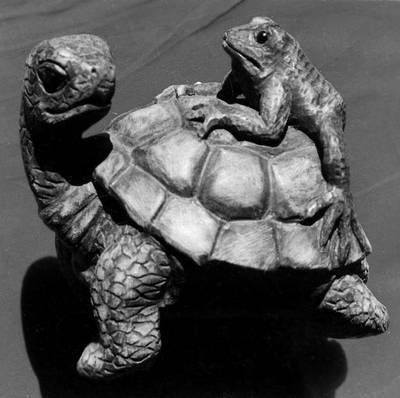 Иллюстрация к книге — Уроки искусного резчика. Вырезаем из дерева фигурки людей и животных, посуду, статуэтки [i_204.jpg]