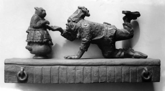 Иллюстрация к книге — Уроки искусного резчика. Вырезаем из дерева фигурки людей и животных, посуду, статуэтки [i_221.jpg]