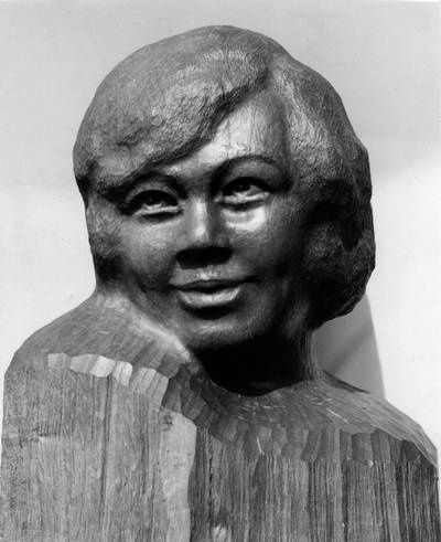 Иллюстрация к книге — Уроки искусного резчика. Вырезаем из дерева фигурки людей и животных, посуду, статуэтки [i_230.jpg]