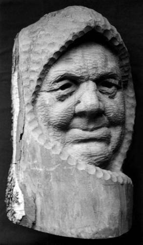 Иллюстрация к книге — Уроки искусного резчика. Вырезаем из дерева фигурки людей и животных, посуду, статуэтки [i_233.jpg]