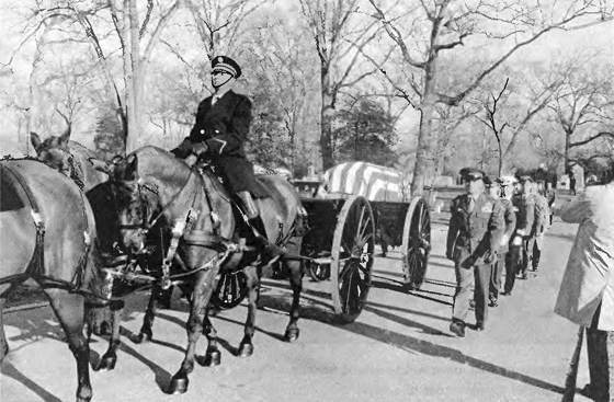 Иллюстрация к книге — История космического соперничества СССР и США [i_046.jpg]