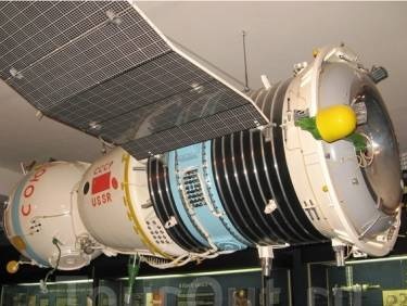 Иллюстрация к книге — Тайны военной космонавтики [i_043.jpg]