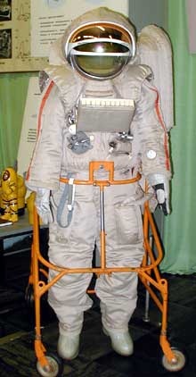 Иллюстрация к книге — Тайны военной космонавтики [i_083.jpg]