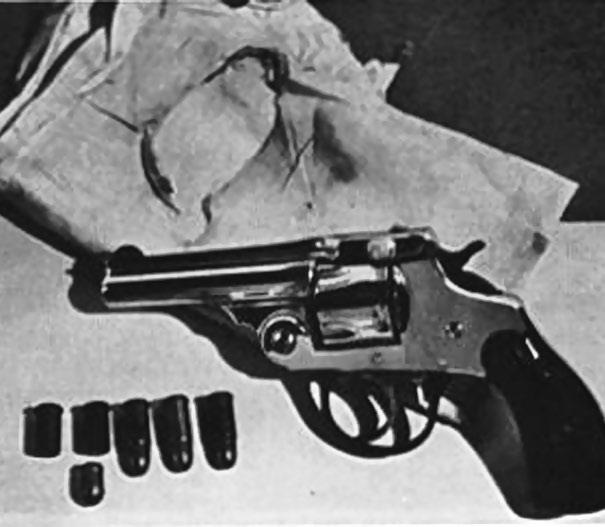 Иллюстрация к книге — Дуэль нейрохирургов. Как открывали тайны мозга, и почему смерть одного короля смогла перевернуть науку [i_013.jpg]