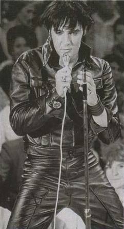 Иллюстрация к книге — Голый мужчина [doc2fb_image_02000033.jpg]