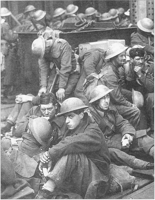 Иллюстрация к книге — Величайший позор Британии. От Дюнкерка до Крита. 1940-1941 [i_044.jpg]