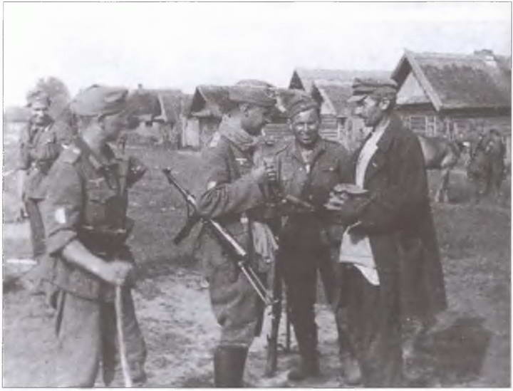 Иллюстрация к книге — Французский легион на службе Гитлеру. 1941-1944 гг. [i_035.jpg]