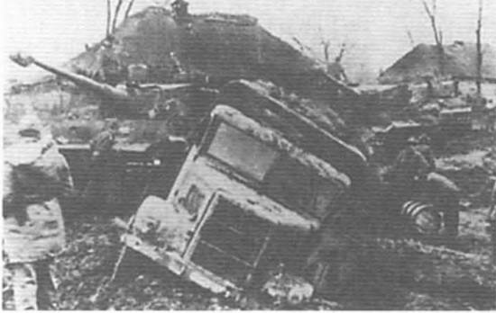 Иллюстрация к книге — Восточный фронт. Черкассы. Тернополь. Крым. Витебск. Бобруйск. Броды. Яссы. Кишинев. 1944 [i_012.jpg]