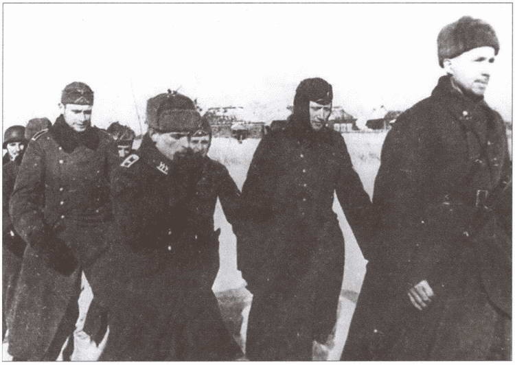 Иллюстрация к книге — Ржевская дуга генерала Белова [i_042.jpg]