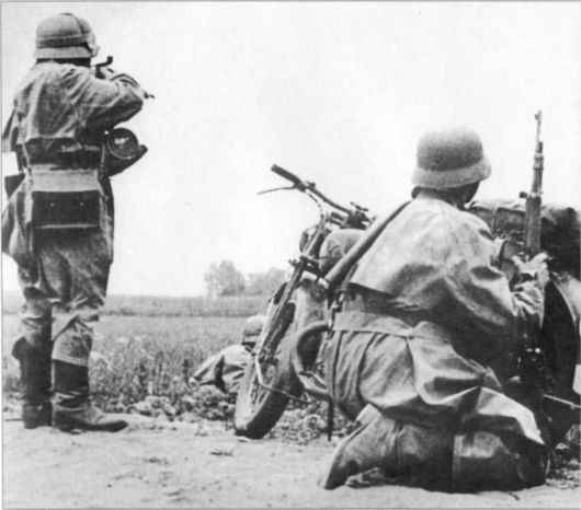 Иллюстрация к книге — Wehrmacht. Сухопутные войска III Рейха [i_129.jpg]