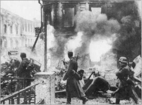 Иллюстрация к книге — Wehrmacht. Сухопутные войска III Рейха [i_157.jpg]