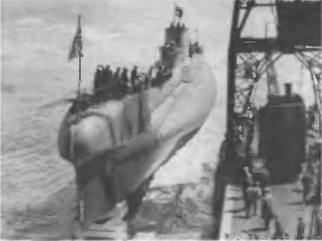 Иллюстрация к книге — Безмолвная служба [i_013.jpg]