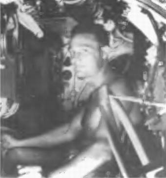 Иллюстрация к книге — Безмолвная служба [i_030.jpg]