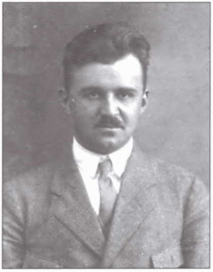 Иллюстрация к книге — На Днепровском рубеже. Тайна гибели генерала Петровского [i_028.jpg]