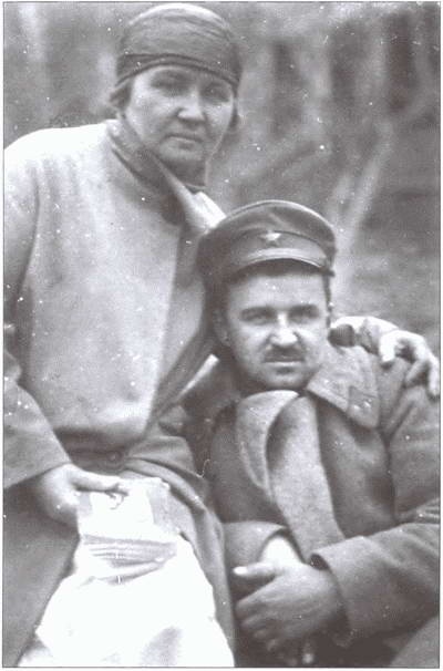 Иллюстрация к книге — На Днепровском рубеже. Тайна гибели генерала Петровского [i_034.jpg]