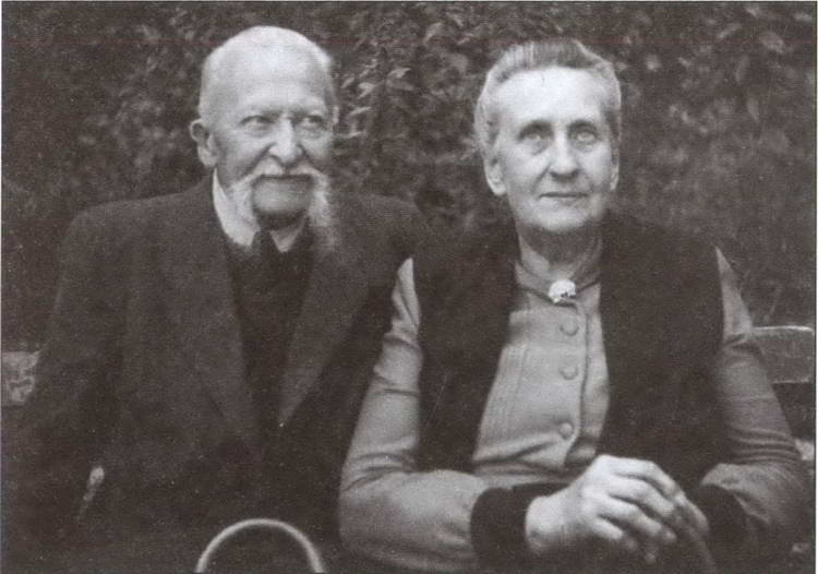 Иллюстрация к книге — По обе стороны правды. Власовское движение и отечественная коллаборация [i_005.jpg]