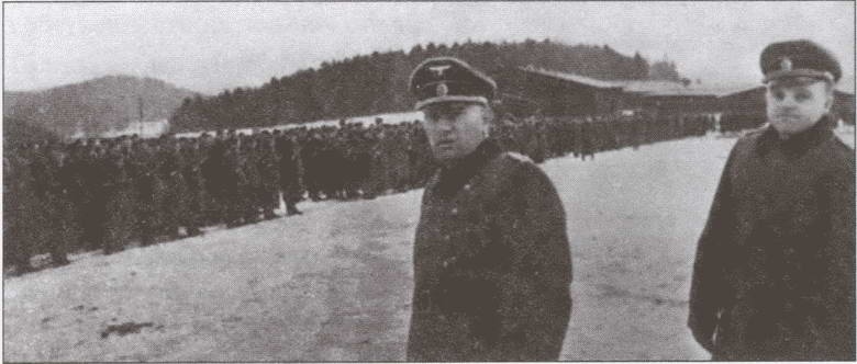 Иллюстрация к книге — По обе стороны правды. Власовское движение и отечественная коллаборация [i_032.jpg]