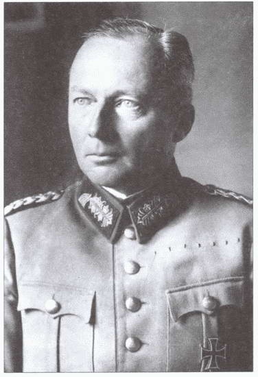 Иллюстрация к книге — В боях за Ельню. Первые шаги к победе [i_014.jpg]