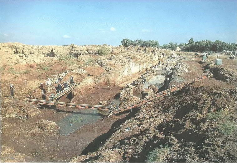 Иллюстрация к книге — Искусство осады. Знаменитые штурмы и осады античности [i_011.jpg]