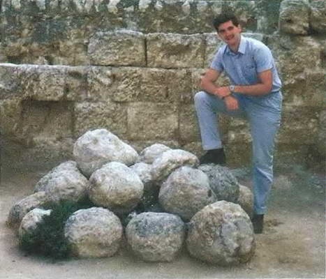 Иллюстрация к книге — Искусство осады. Знаменитые штурмы и осады античности [i_069.jpg]