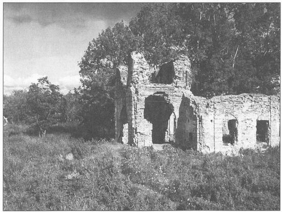 Иллюстрация к книге — Твердыни России. От Новгорода до Порт-Артура [i_004.jpg]