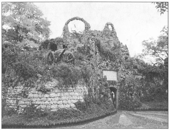 Иллюстрация к книге — Твердыни России. От Новгорода до Порт-Артура [i_022.jpg]