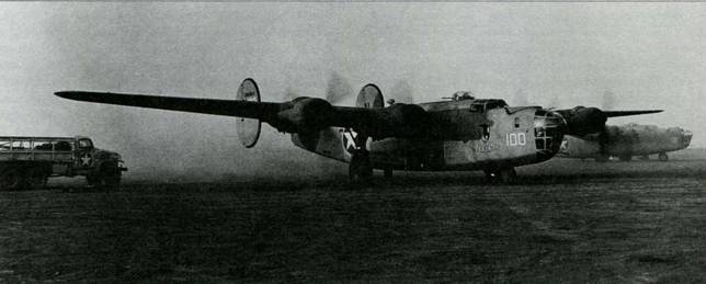 Иллюстрация к книге — Бомбардировщики союзников 1939-1945. Справочник-определитель самолетов [pic_238.jpg]