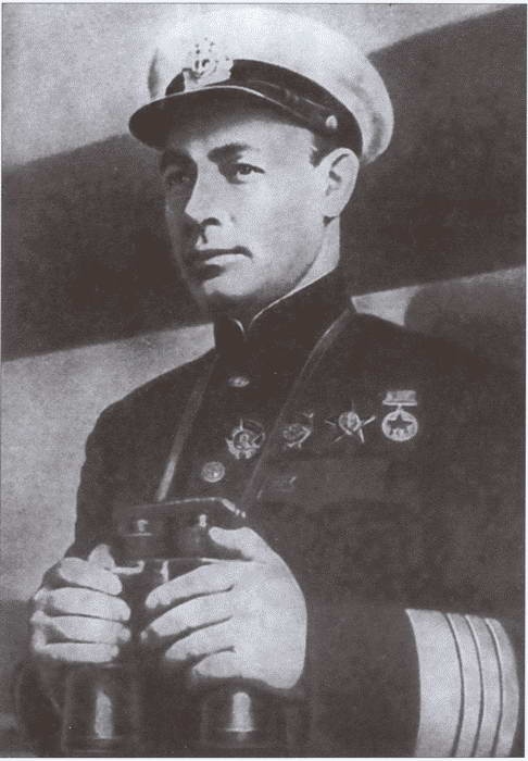 Иллюстрация к книге — Балтийский флот в битве за Ленинград 1941 г. [i_015.jpg]