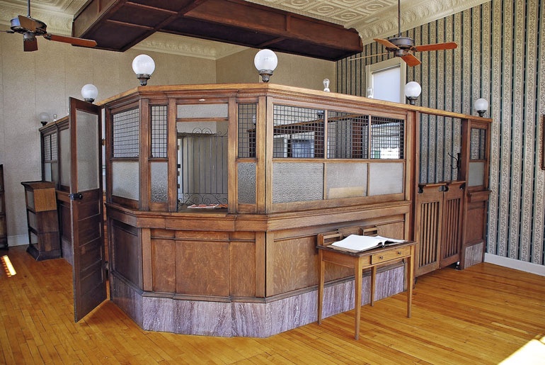 Иллюстрация к книге — Стрелки Дикого Запада. Шерифы, бандиты, ковбои, ганфайтеры [i_232.jpg]