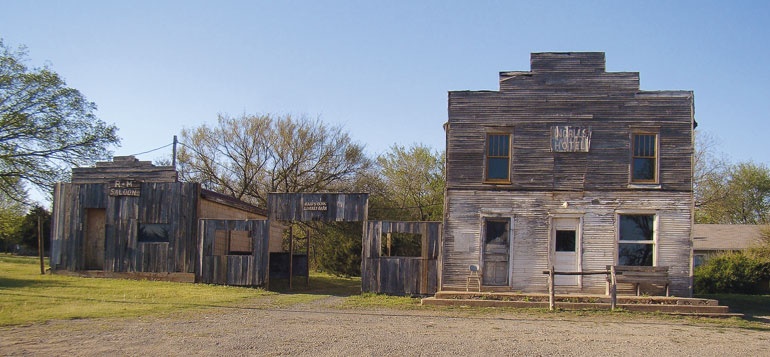 Иллюстрация к книге — Стрелки Дикого Запада. Шерифы, бандиты, ковбои, ганфайтеры [i_244.jpg]