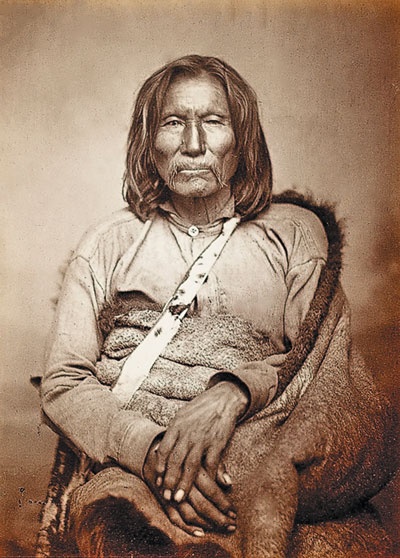 Иллюстрация к книге — Индейцы Дикого Запада в бою. "Хороший день, чтобы умереть!" [i_021.jpg]