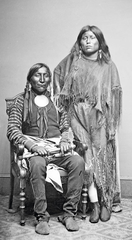 Иллюстрация к книге — Индейцы Дикого Запада в бою. "Хороший день, чтобы умереть!" [i_150.jpg]