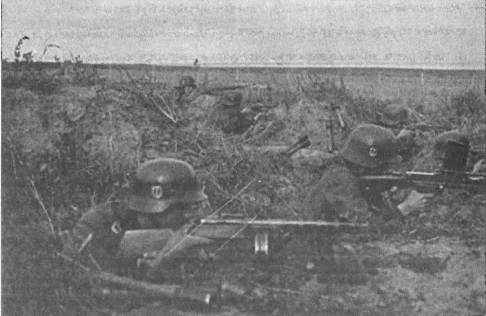 Иллюстрация к книге — Литовские полицейские батальоны. 1941-1945 годы [i_054.jpg]