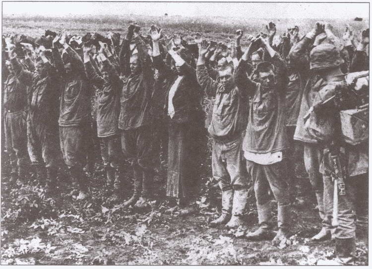 Иллюстрация к книге — Штрафники Великой Отечественной. В жизни и на экране [i_016.jpg]