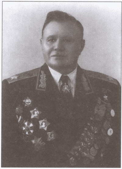 Иллюстрация к книге — Штрафники Великой Отечественной. В жизни и на экране [i_039.jpg]