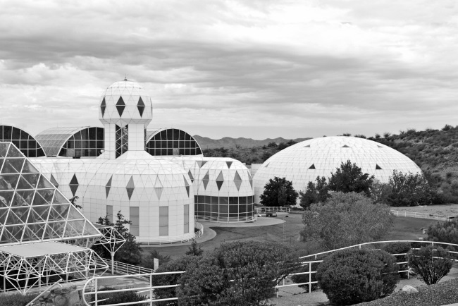 Иллюстрация к книге — Тайны Марса [i_010.jpg]