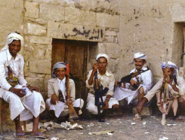 Иллюстрация к книге — Следы в пустыне [i_012.jpg]