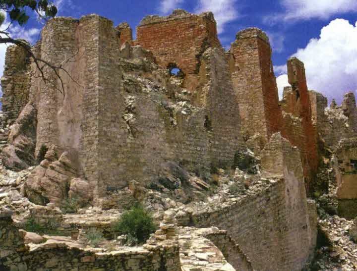 Иллюстрация к книге — Следы в пустыне [i_039.jpg]