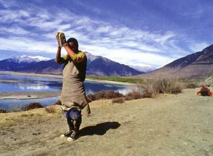 Иллюстрация к книге — Следы в пустыне [i_041.jpg]