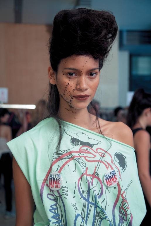 Иллюстрация к книге — Вивьен Вествуд [i_005.jpg]