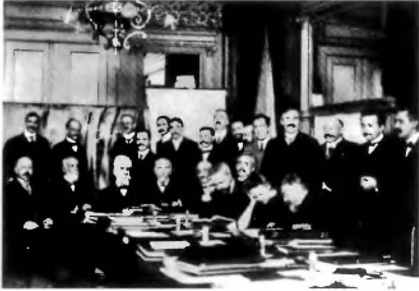 Иллюстрация к книге — История лазера [i_078.jpg]