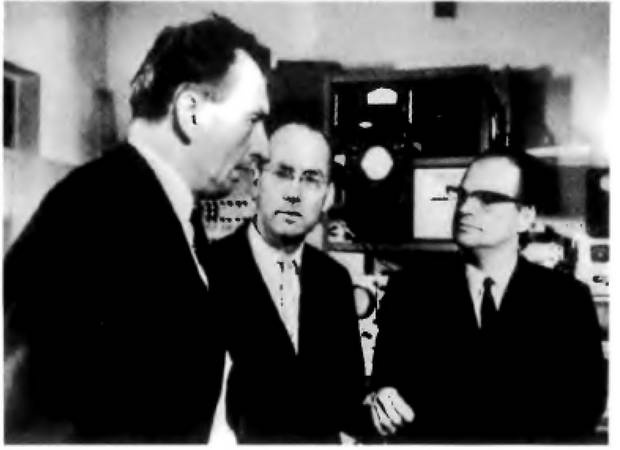 Иллюстрация к книге — История лазера [i_098.jpg]