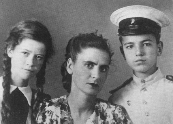 Иллюстрация к книге — Шпаликов [i_006.jpg]