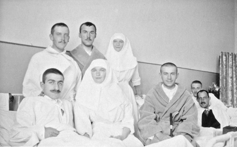 Иллюстрация к книге — Дневники княжон Романовых. Загубленные жизни [i_046.jpg]