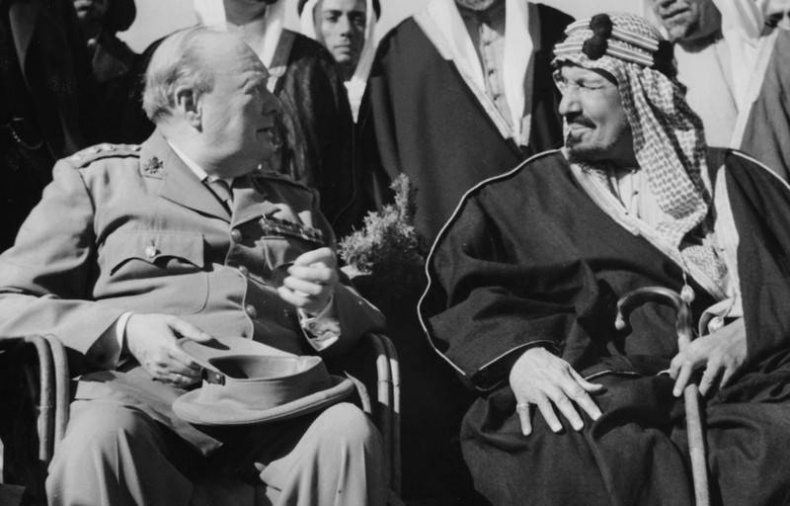 Иллюстрация к книге — Фактор Черчилля. Как один человек изменил историю [i_057.jpg]