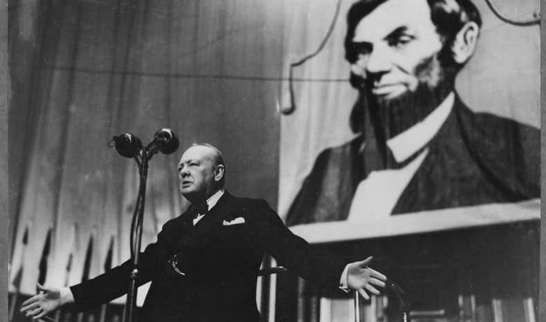 Иллюстрация к книге — Фактор Черчилля. Как один человек изменил историю [i_060.jpg]