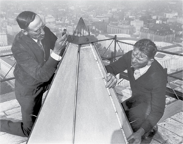 Иллюстрация к книге — Исчезающая ложка, или Удивительные истории из жизни периодической таблицы Менделеева [_286.jpg]